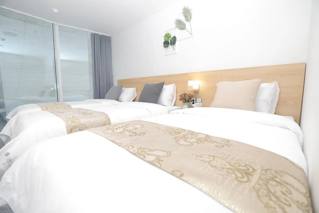 Line Hotel Myeongdong Seoul 3*,